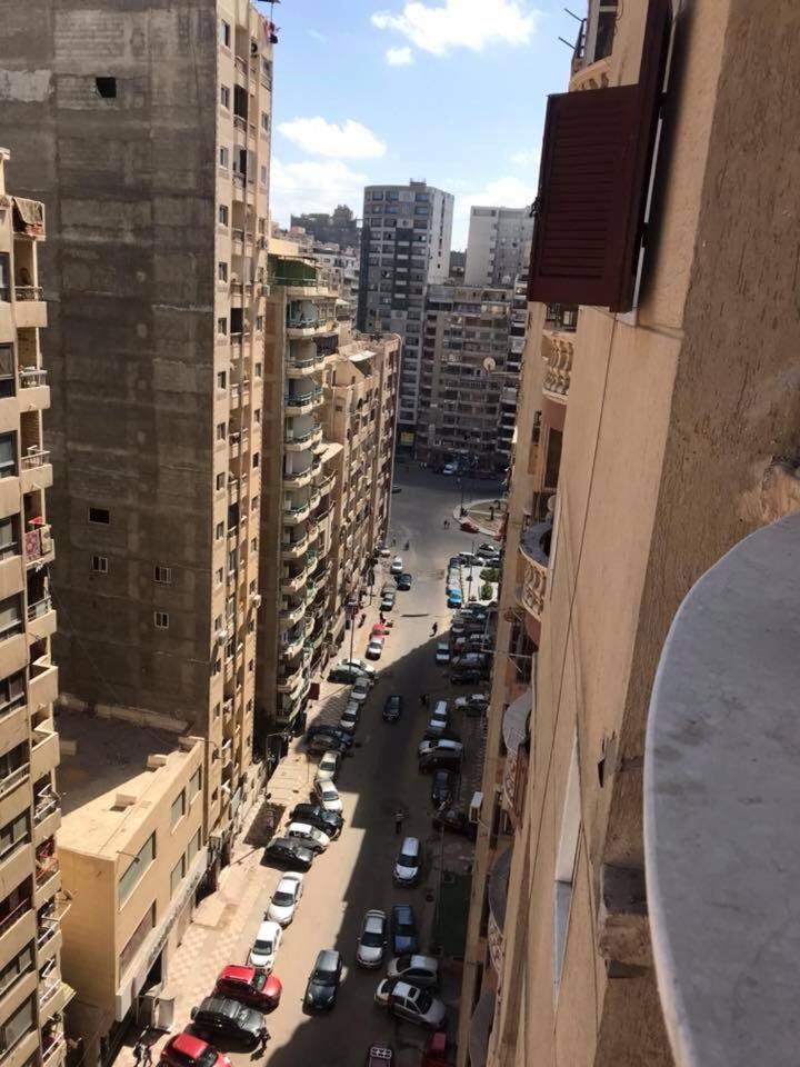 Cozy New 2 Bd Amazing Beach View Next To Hilton Hotel Family Only !العائلات فقط Alexandrie Exteriér fotografie